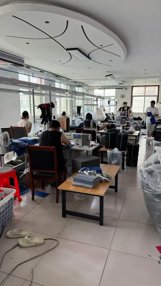 Bag sewing workshop with parallel production lines
